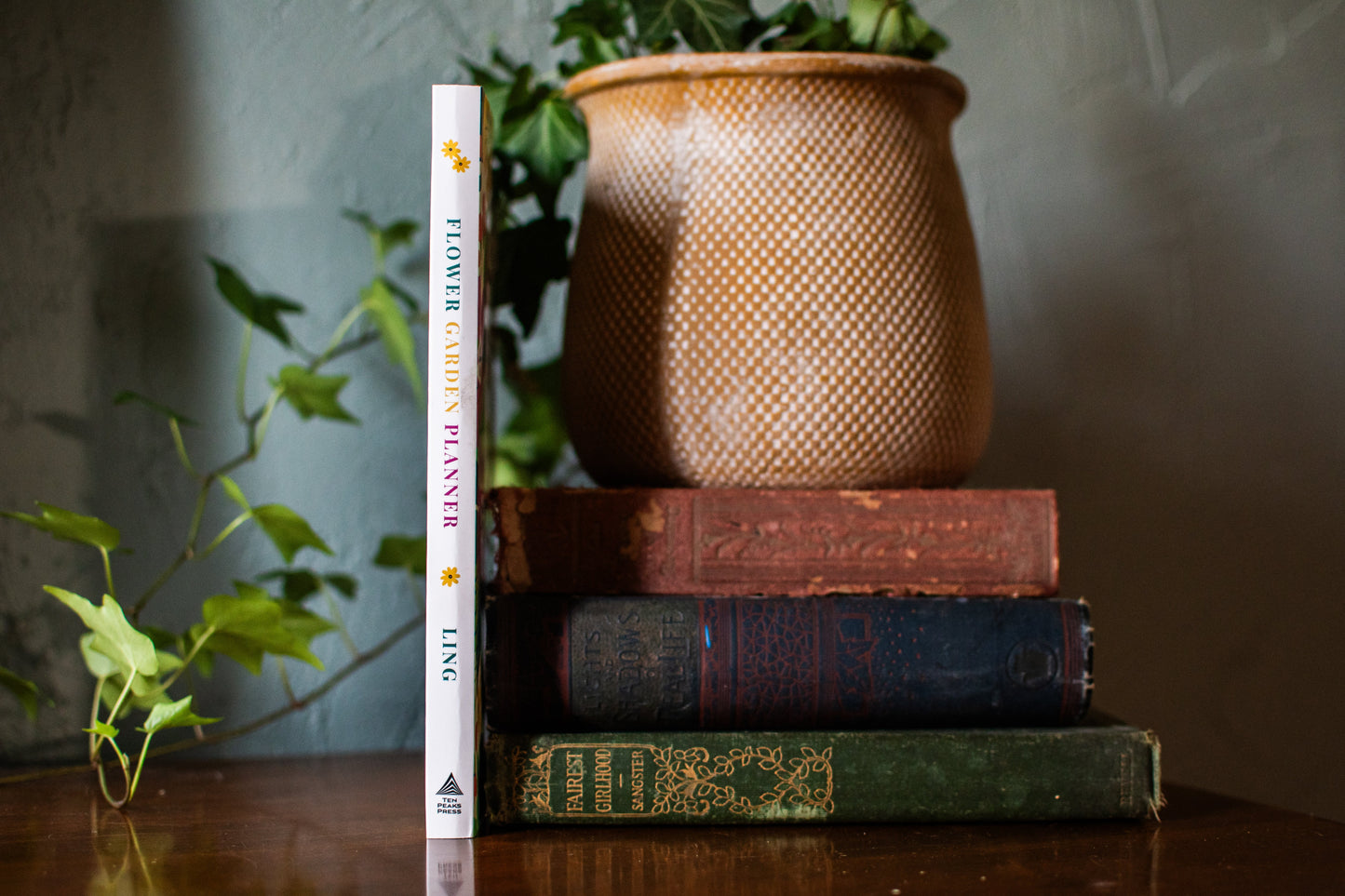 The Bricks 'n Blooms Beautiful and Easy-Care Flower Garden Planner